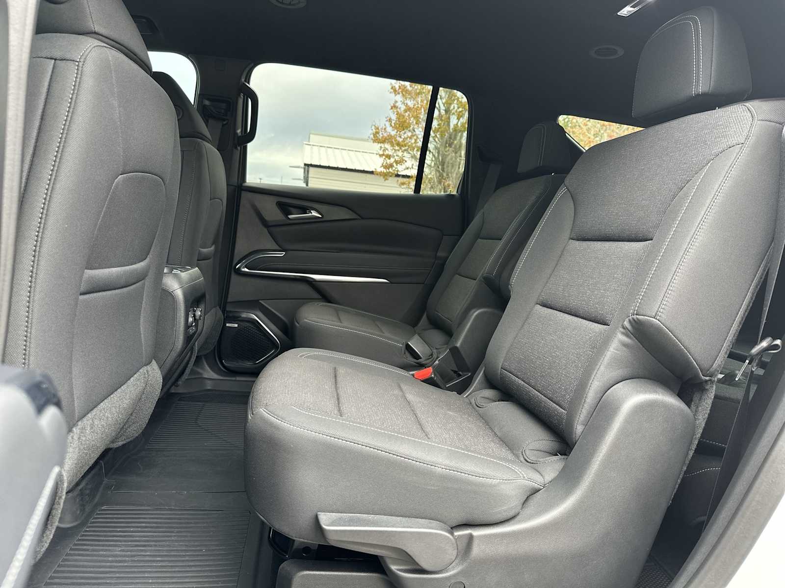 Thumbnail: 2025 Chevrolet Traverse - 17