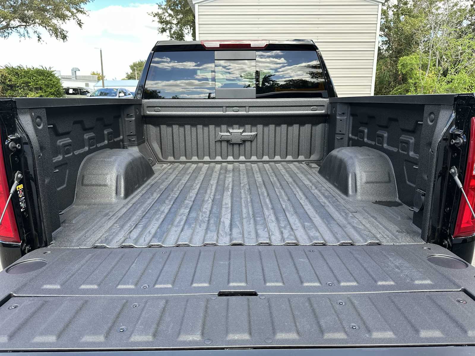 Thumbnail: 2026 Chevrolet Silverado 1500 - 25