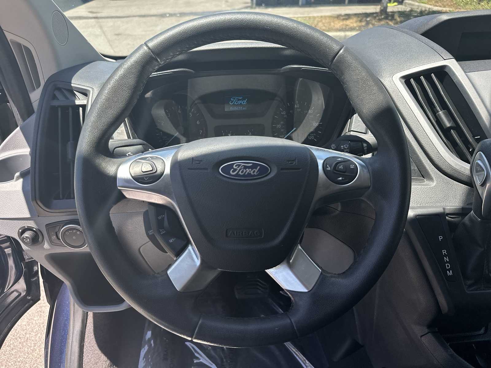 Thumbnail: 2015 Ford Transit Series - 20
