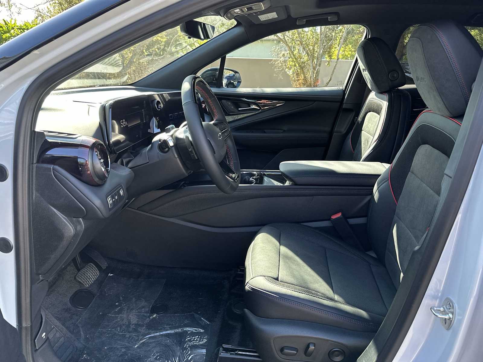 Thumbnail: 2026 Chevrolet Blazer EV - 15