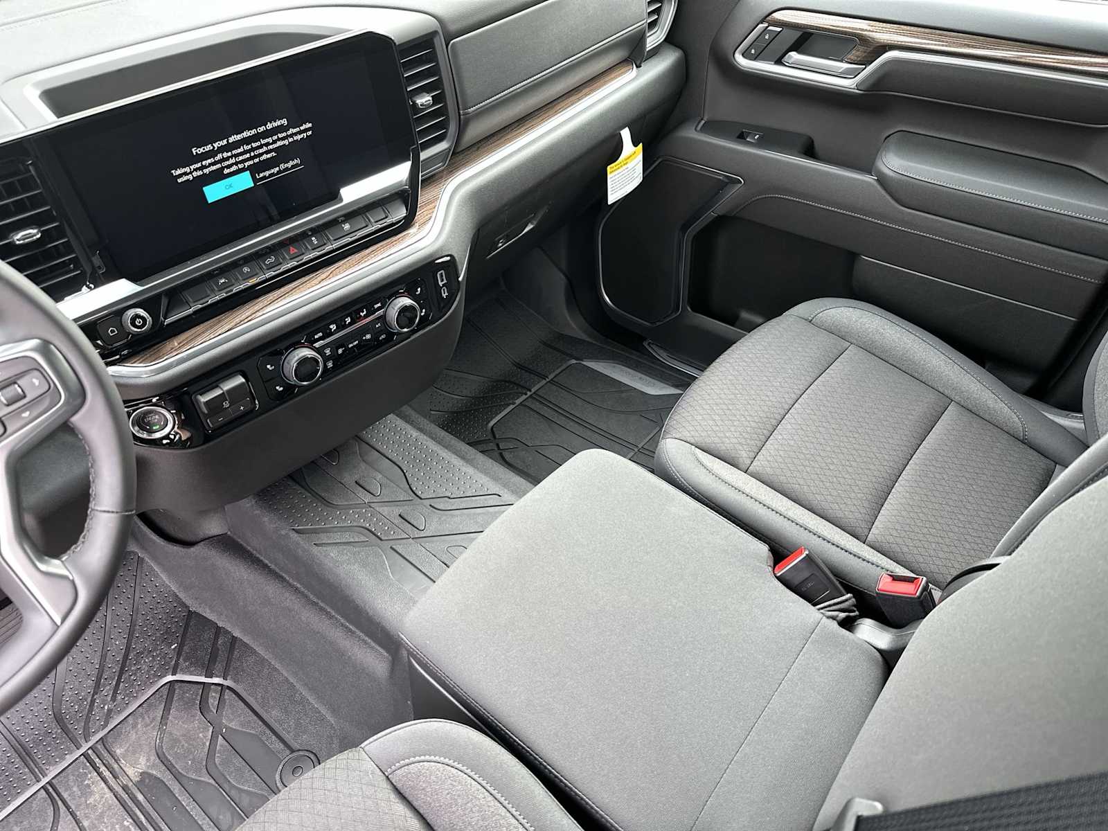 Thumbnail: 2026 Chevrolet Silverado 1500 - 21