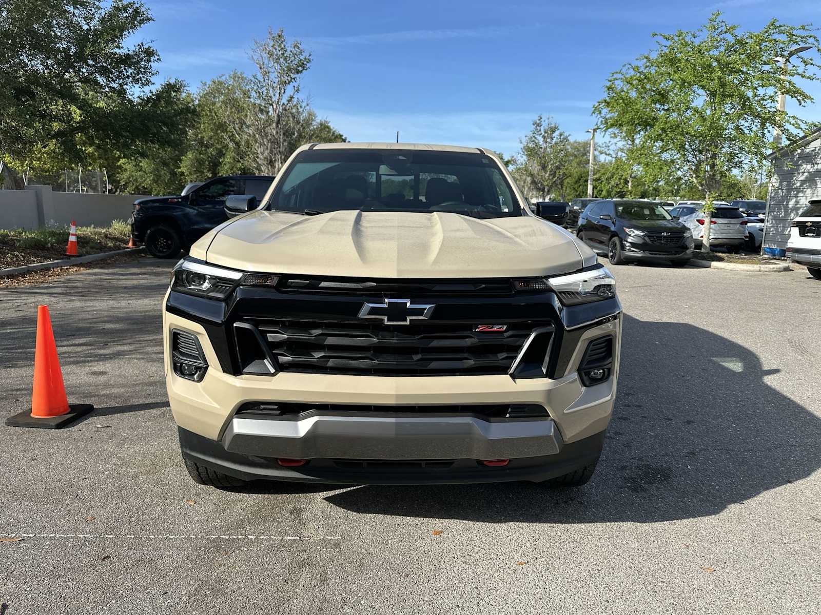 Thumbnail: 2023 Chevrolet Colorado - 9