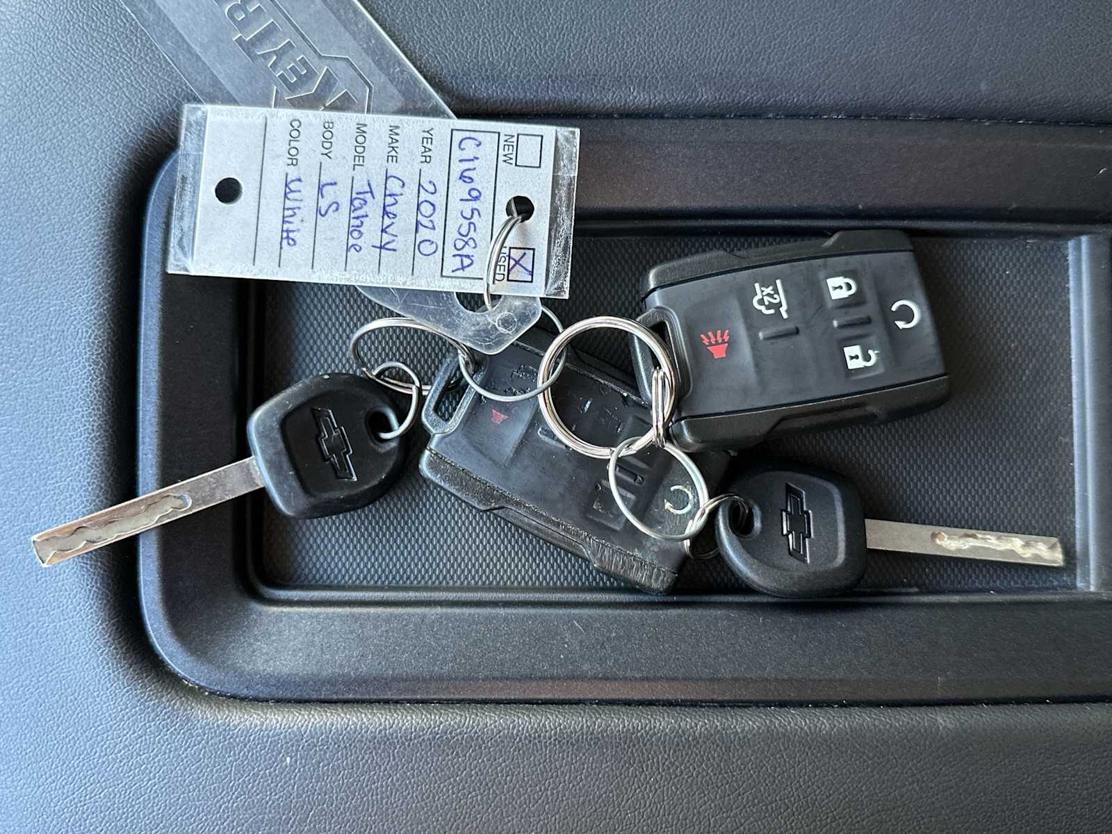 Thumbnail: 2020 Chevrolet Tahoe - 26