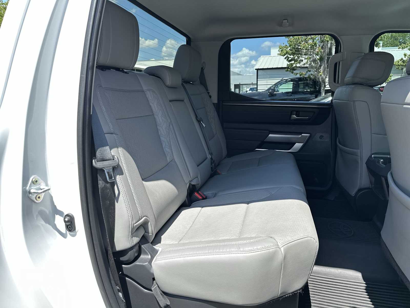 Thumbnail: 2023 Toyota Tundra - 18