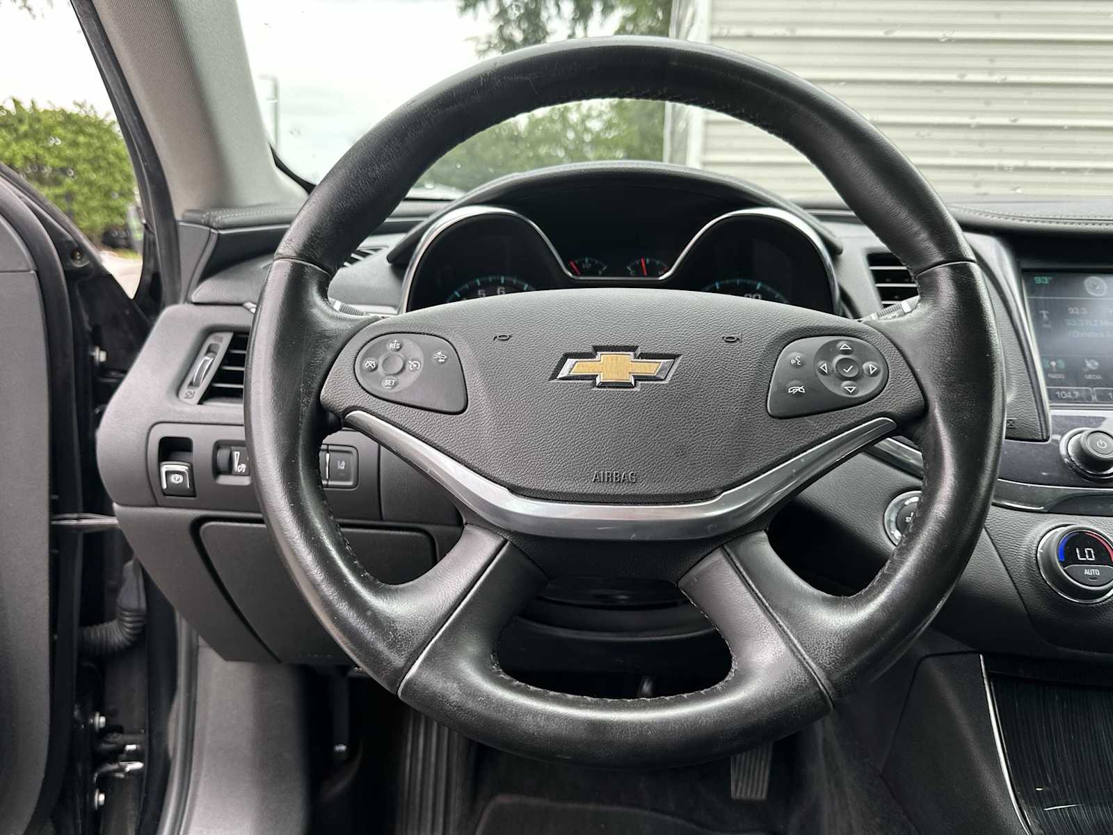 Thumbnail: 2016 Chevrolet Impala - 21