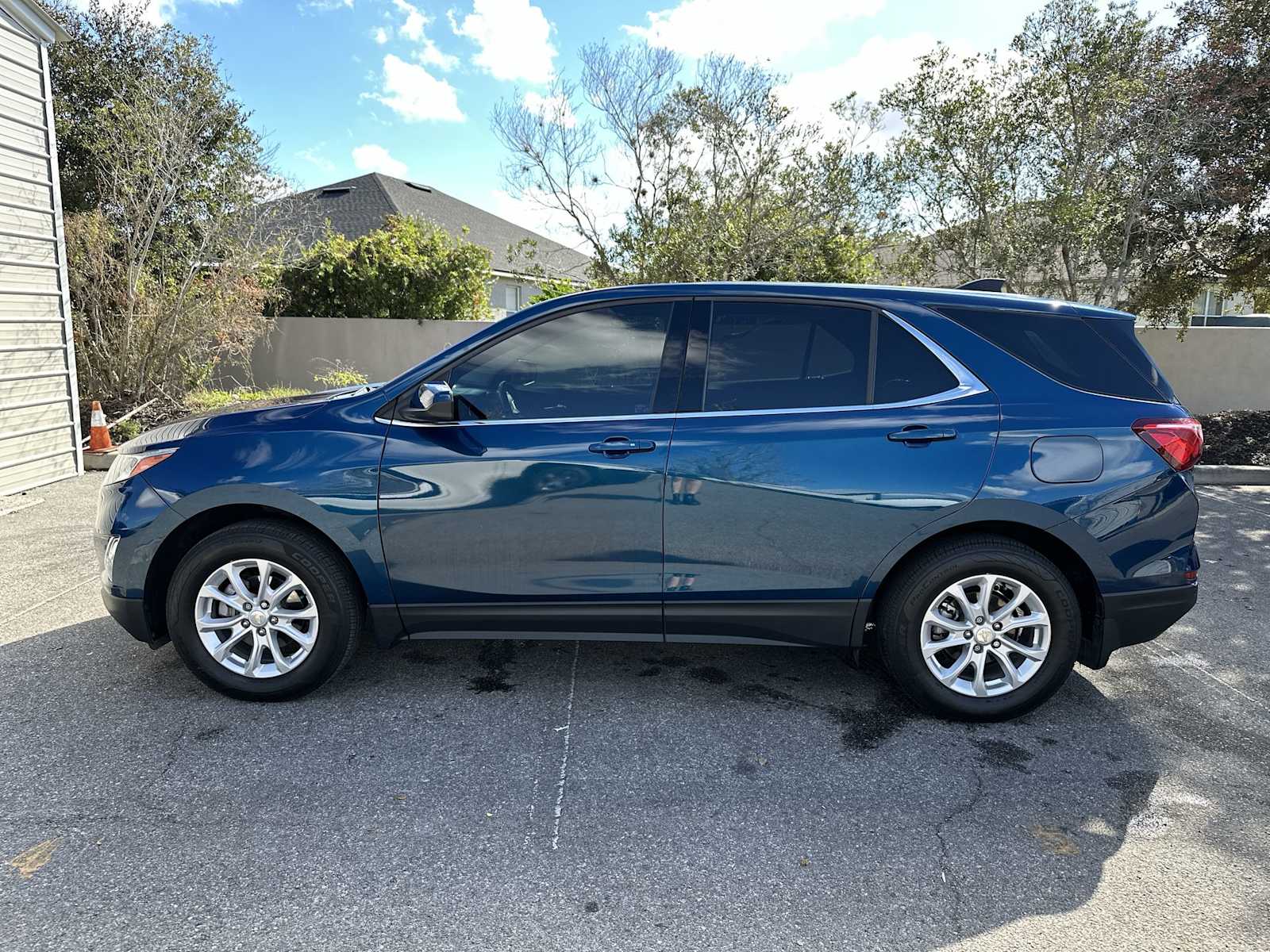 Thumbnail: 2020 Chevrolet Equinox - 3