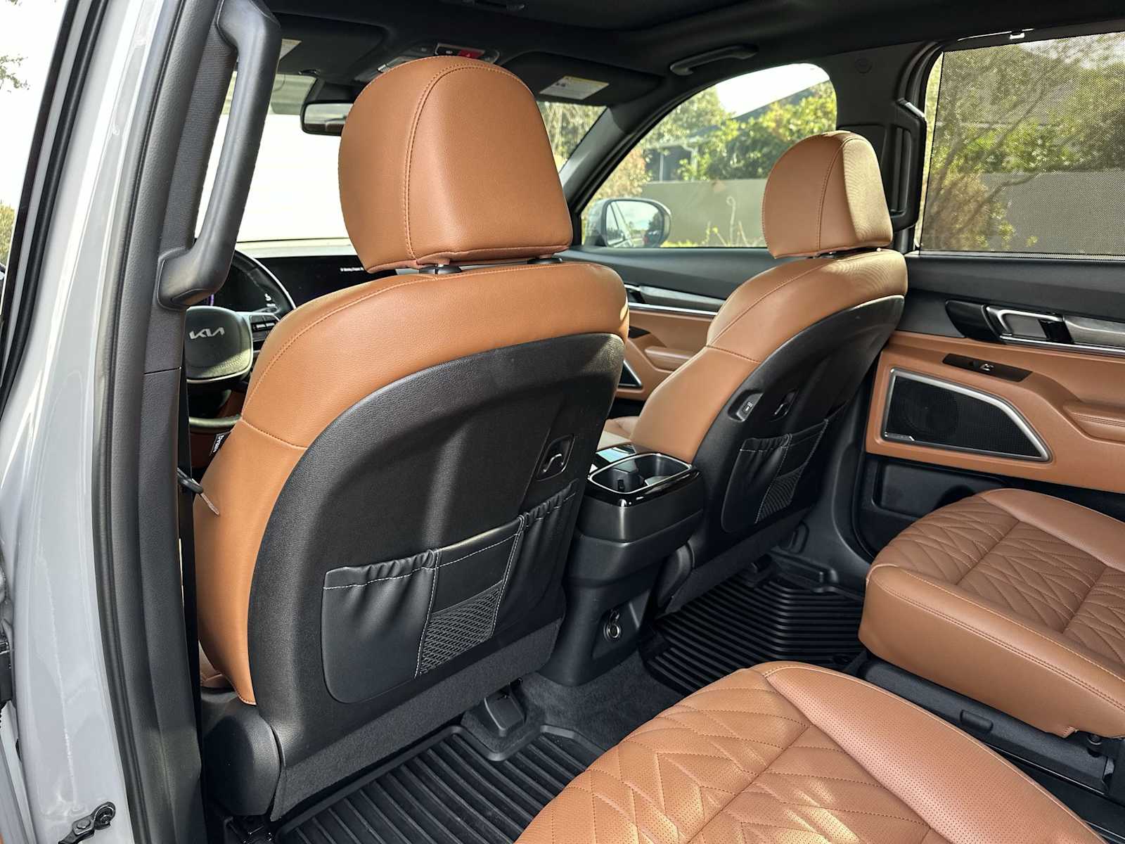 Thumbnail: 2025 Kia Telluride - 16