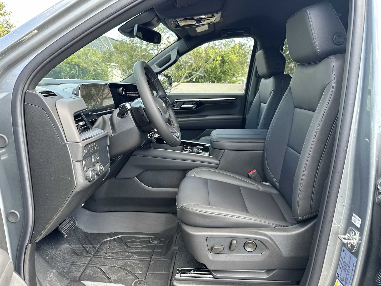 Thumbnail: 2026 Chevrolet Tahoe - 15