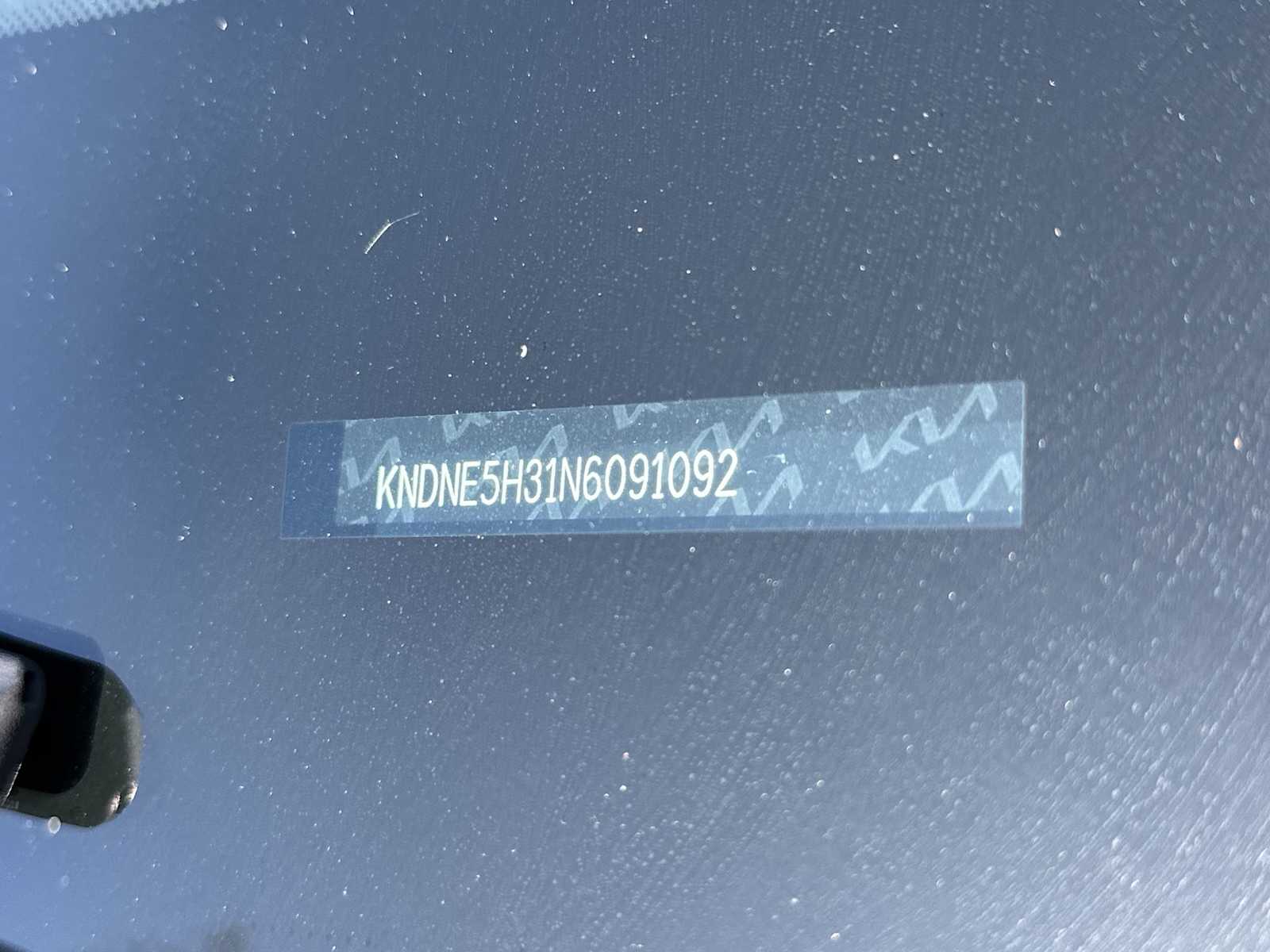 Thumbnail: 2022 Kia Carnival - 27