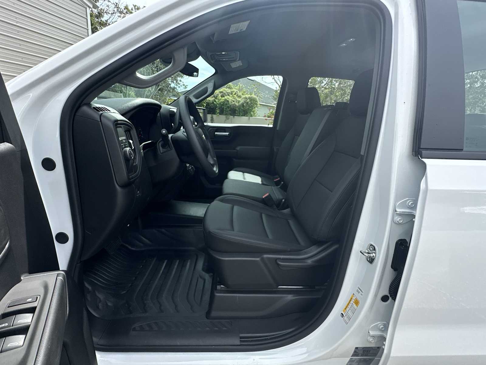 Thumbnail: 2026 Chevrolet Silverado 1500 - 2