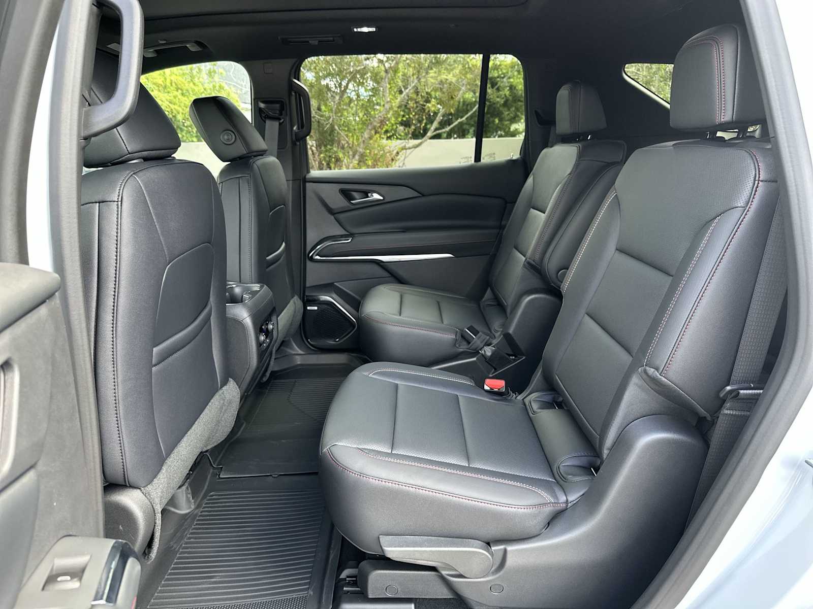 Thumbnail: 2026 Chevrolet Traverse - 18