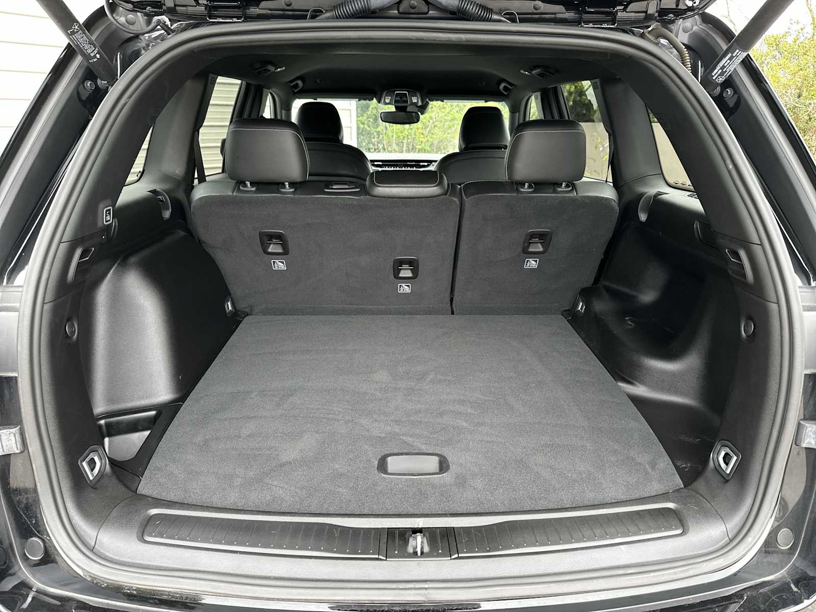 Thumbnail: 2024 Jeep Grand Cherokee - 25