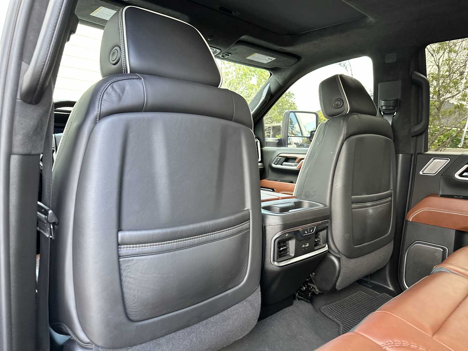 Thumbnail: 2024 GMC Sierra 3500 - 16