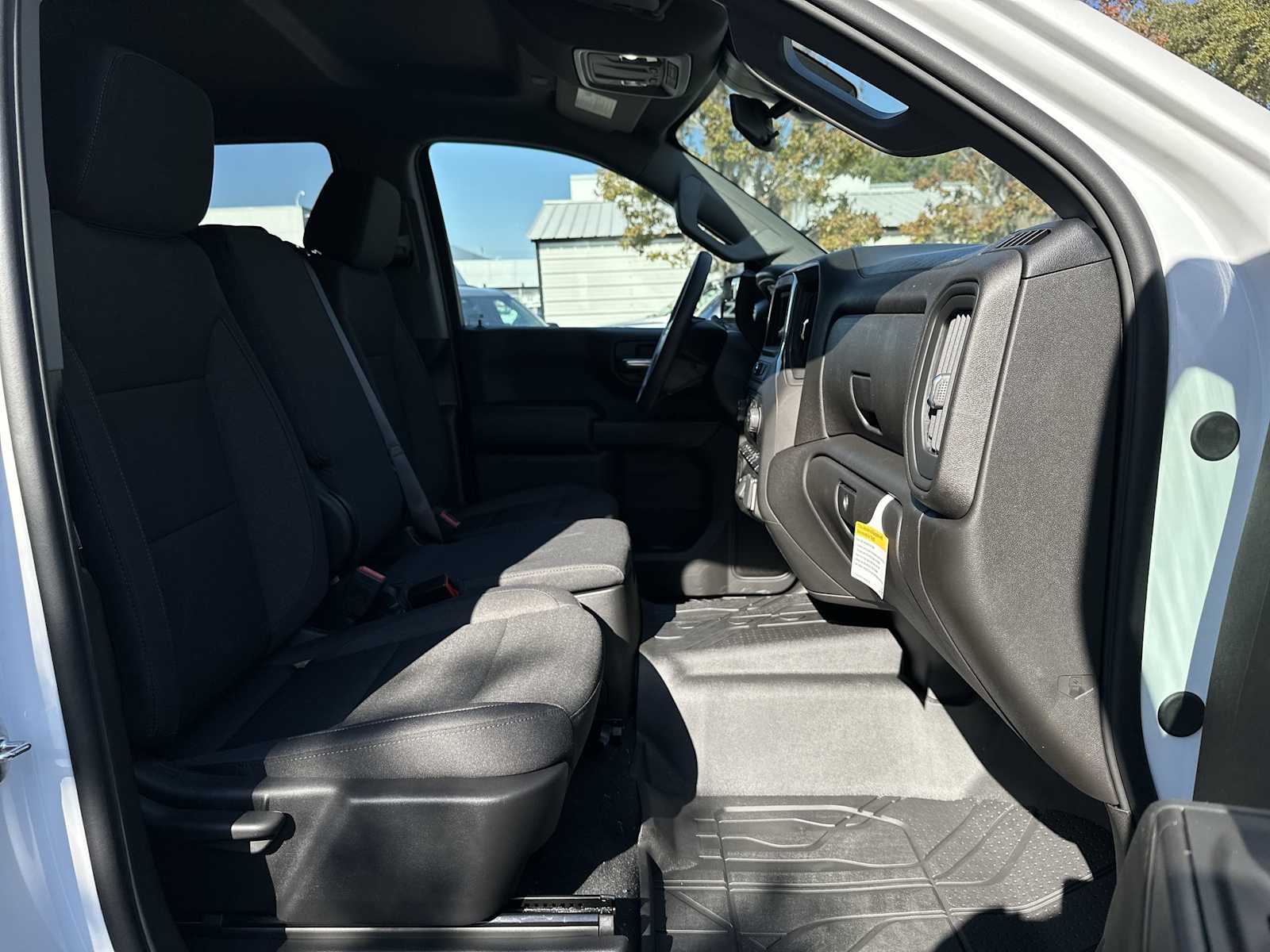 Thumbnail: 2026 Chevrolet Silverado 1500 - 19