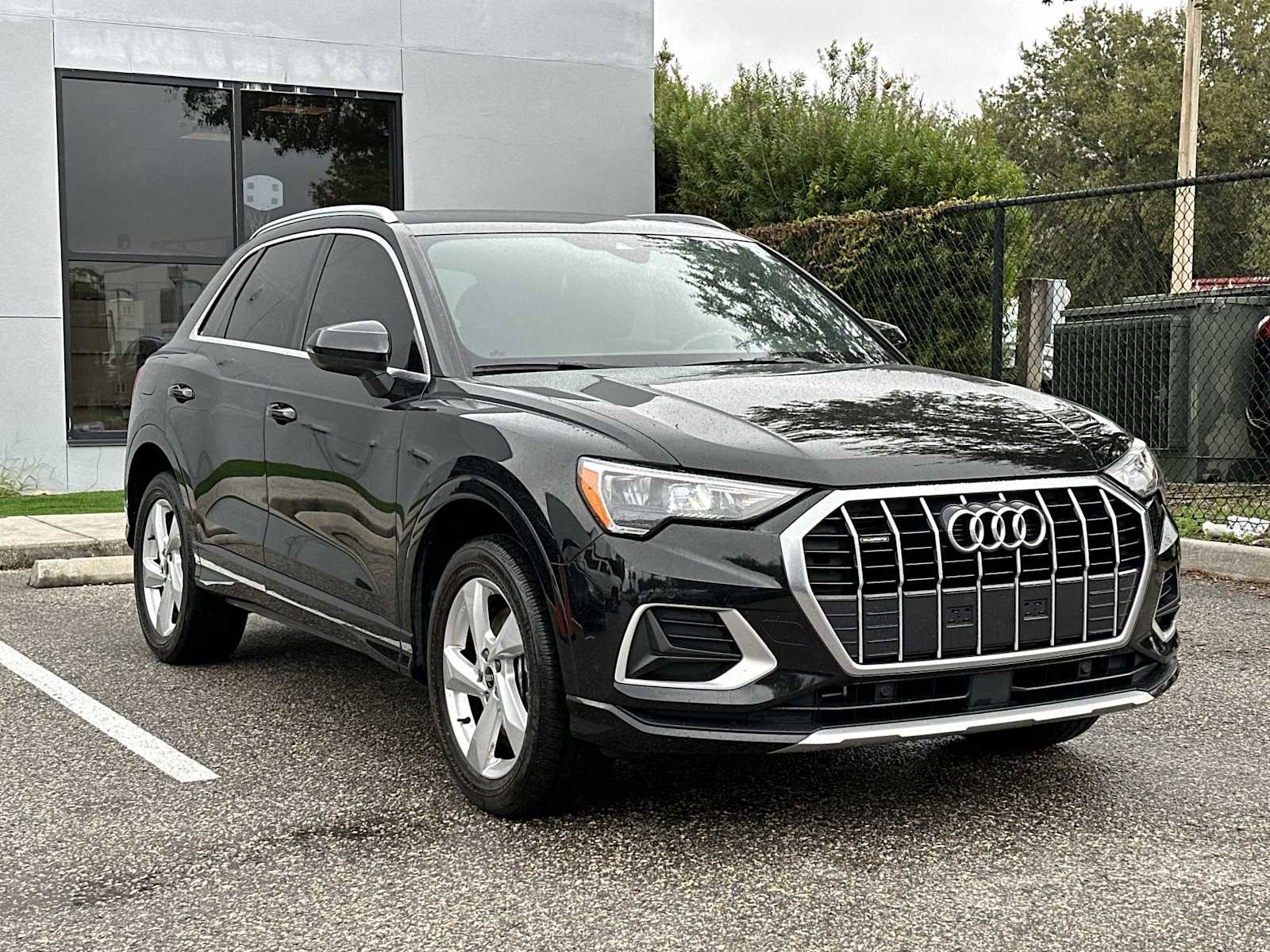 Thumbnail: 2020 Audi Q3 - 8