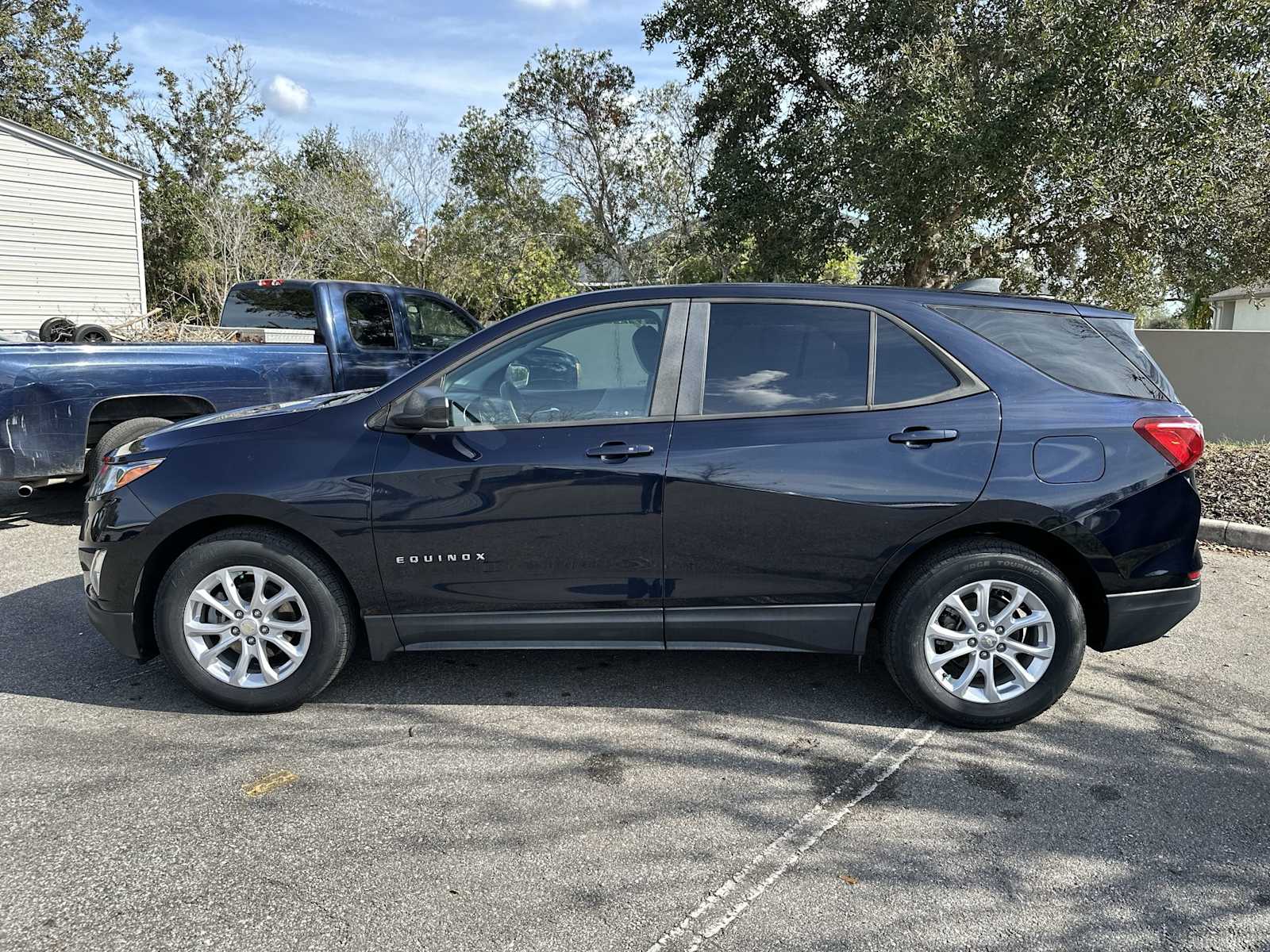 Thumbnail: 2020 Chevrolet Equinox - 3