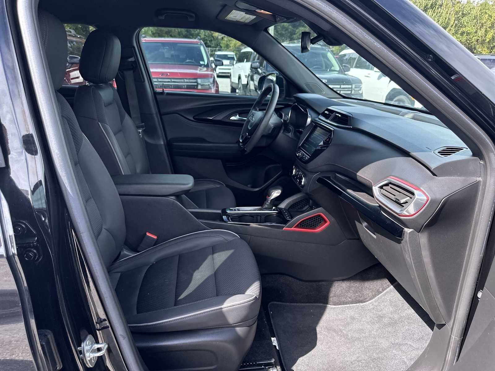 Thumbnail: 2023 Chevrolet TrailBlazer - 19