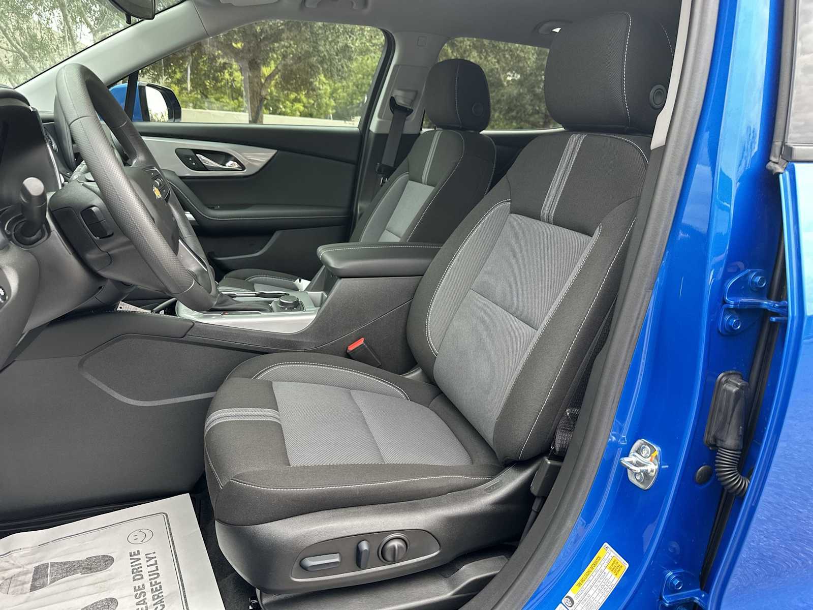 Thumbnail: 2025 Chevrolet Blazer - 15