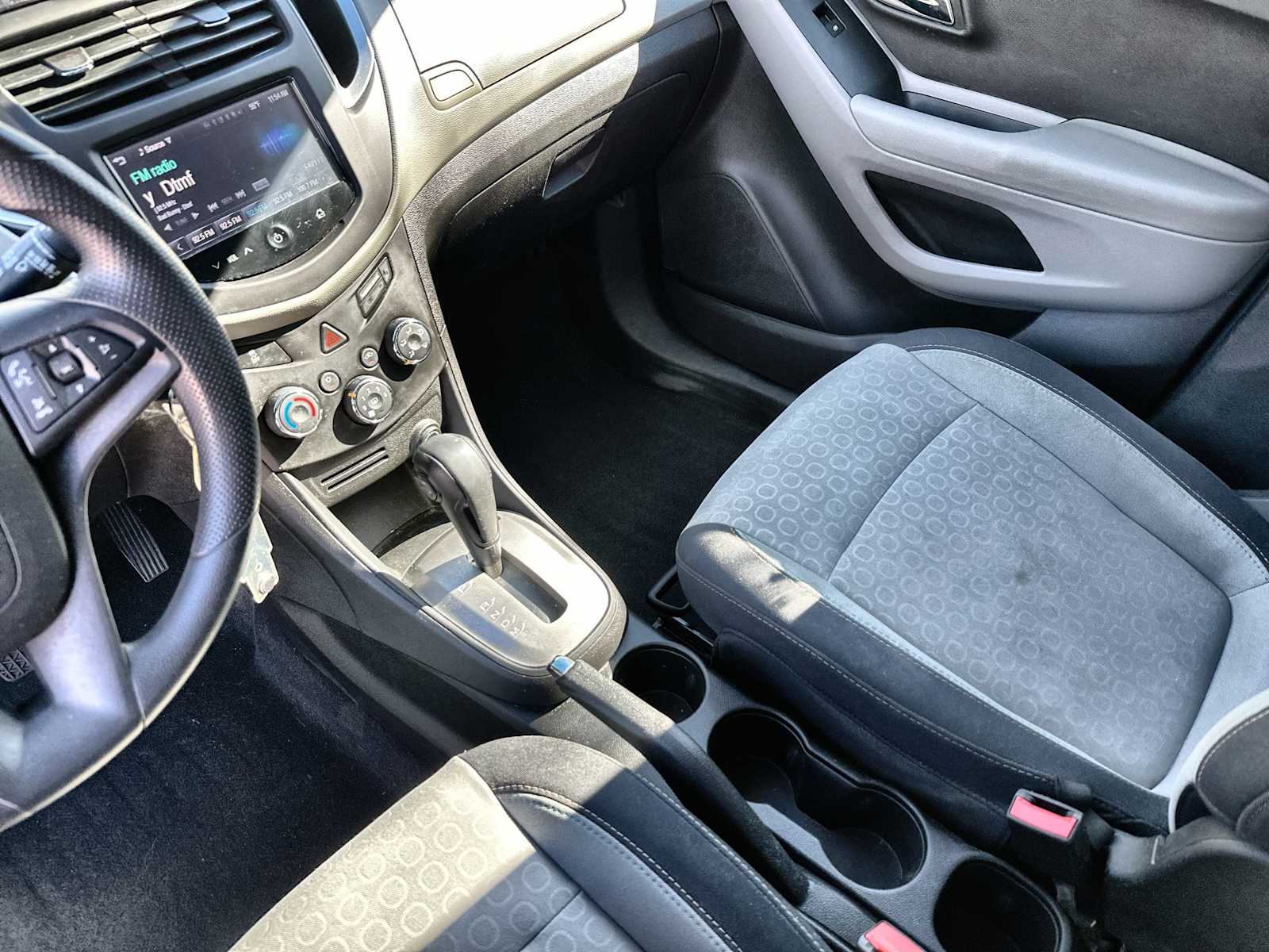 Thumbnail: 2016 Chevrolet Trax - 21