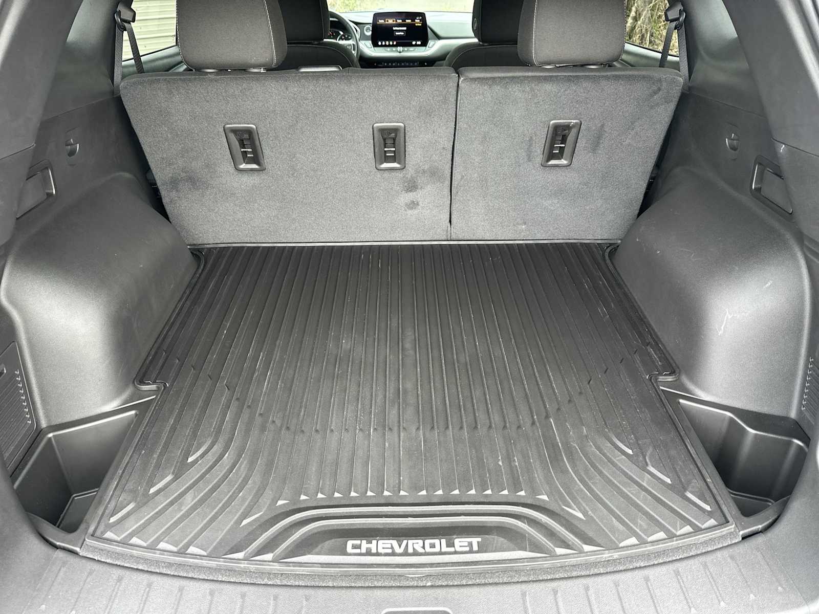 Thumbnail: 2025 Chevrolet Blazer - 25