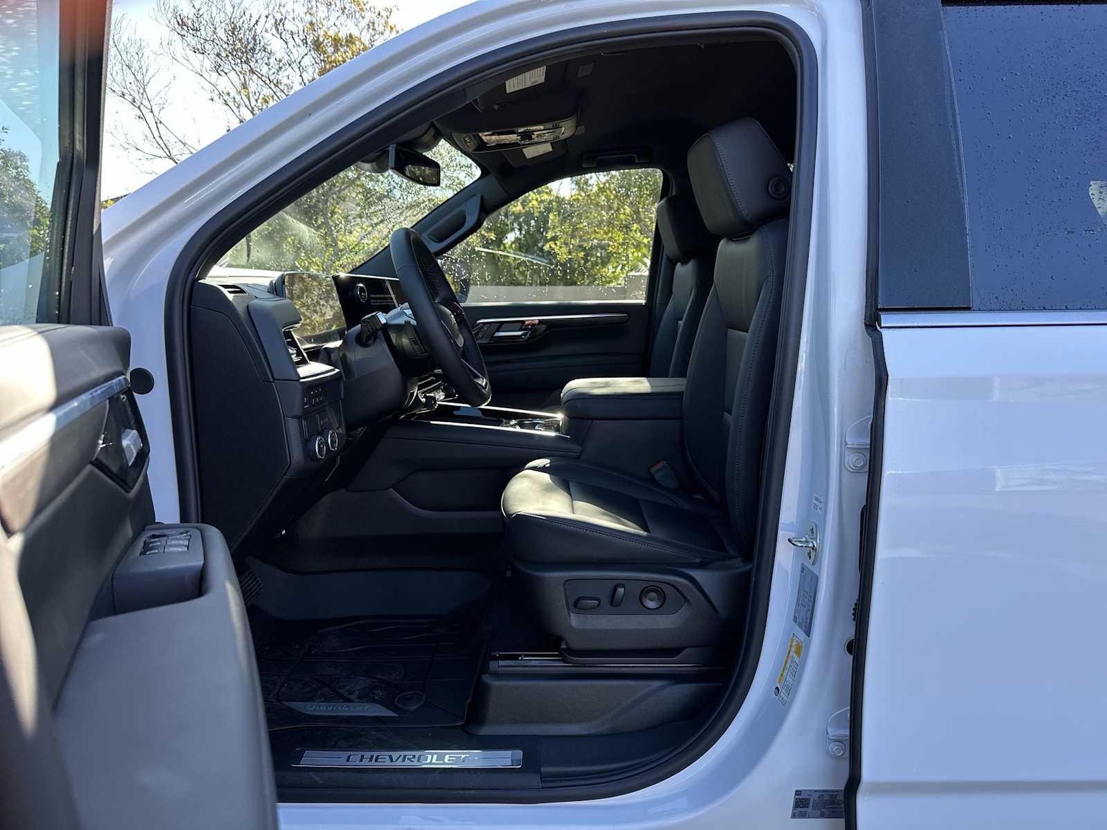 Thumbnail: 2026 Chevrolet Tahoe - 2