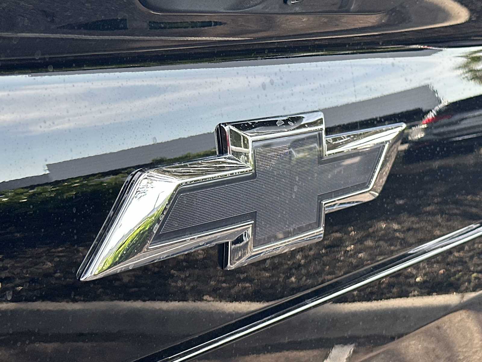 Thumbnail: 2026 Chevrolet Silverado EV - 10