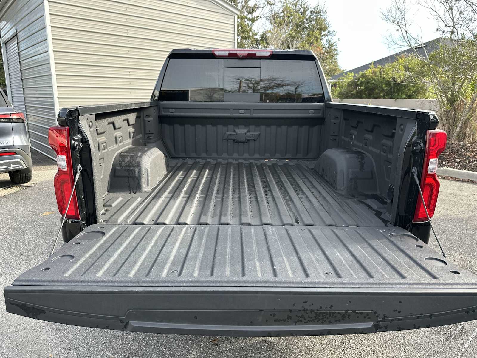 Thumbnail: 2025 Chevrolet Silverado 1500 - 26