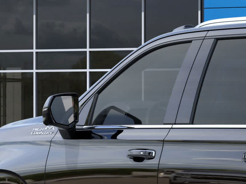 Thumbnail: 2025 Chevrolet Suburban - 12