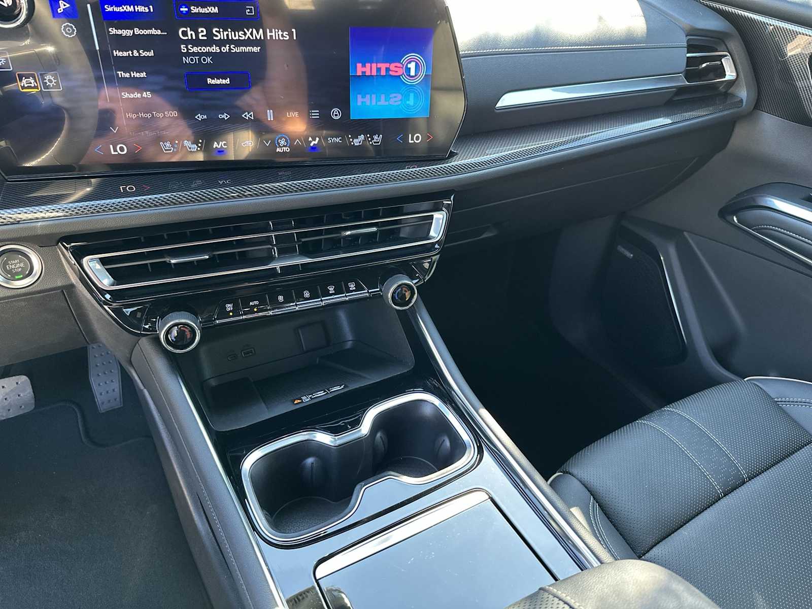 Thumbnail: 2025 Chevrolet Traverse - 21