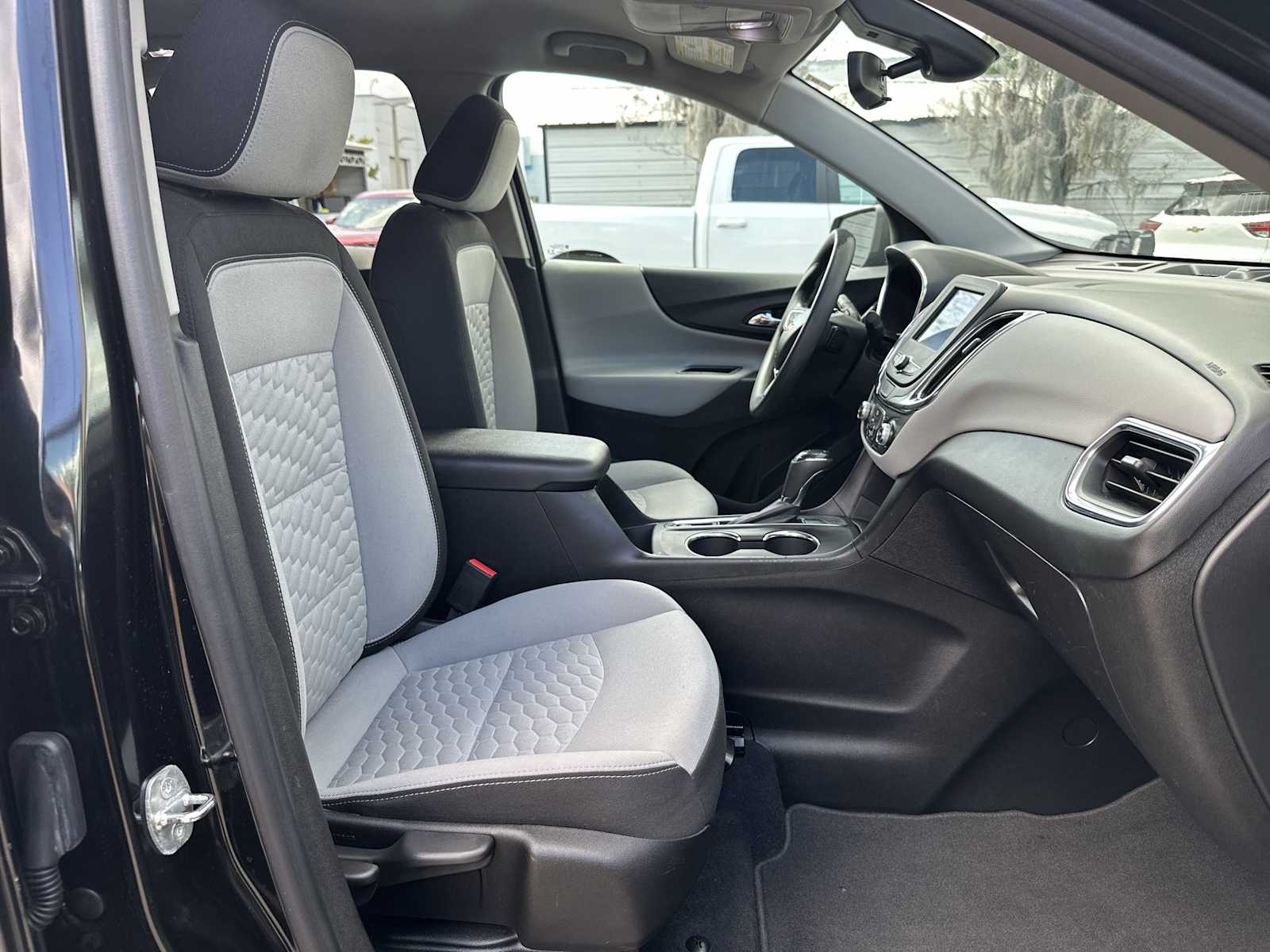 Thumbnail: 2020 Chevrolet Equinox - 19