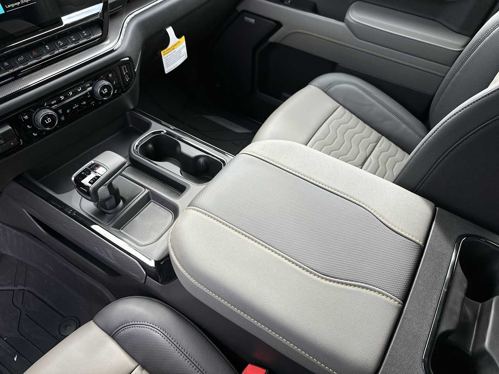 Thumbnail: 2026 Chevrolet Silverado 1500 - 22