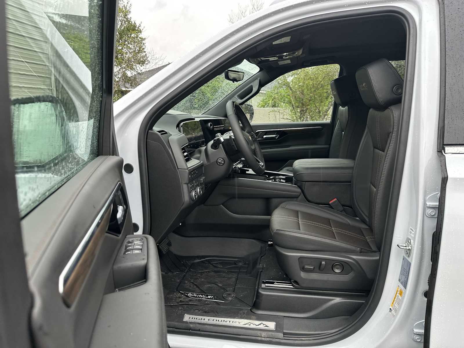 Thumbnail: 2026 Chevrolet Suburban - 2