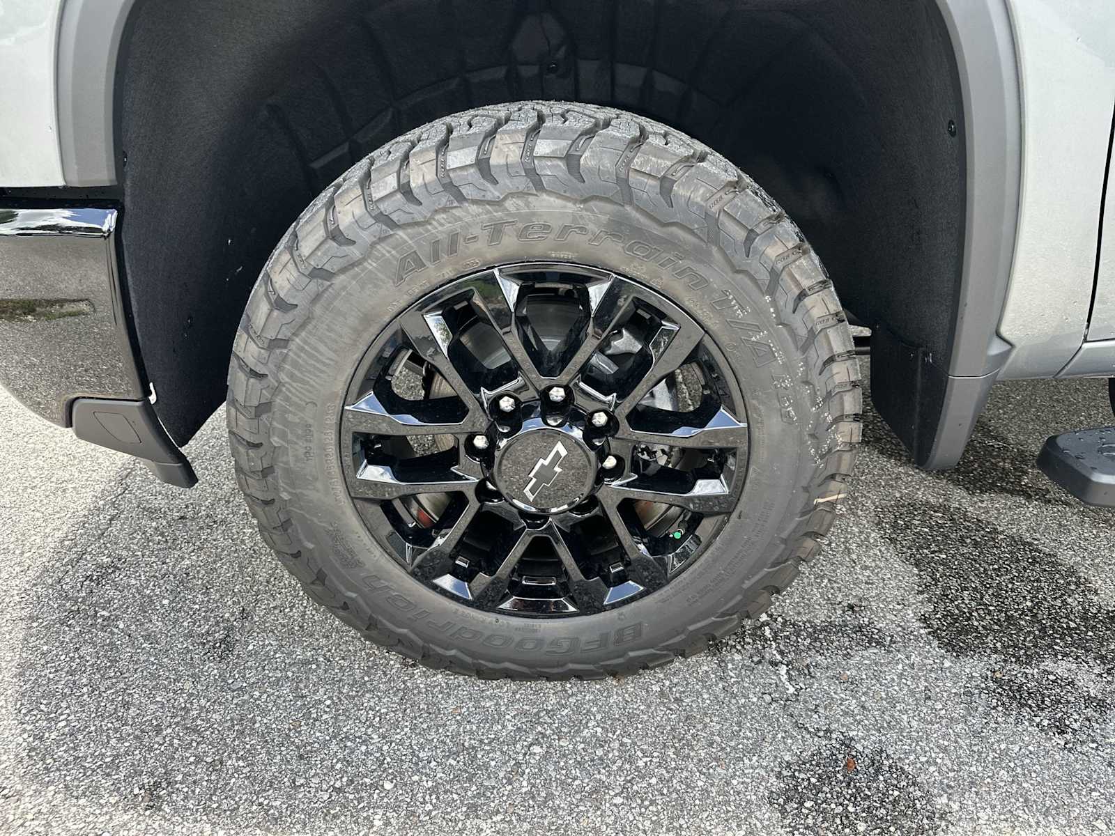 Thumbnail: 2026 Chevrolet Silverado 2500 - 12