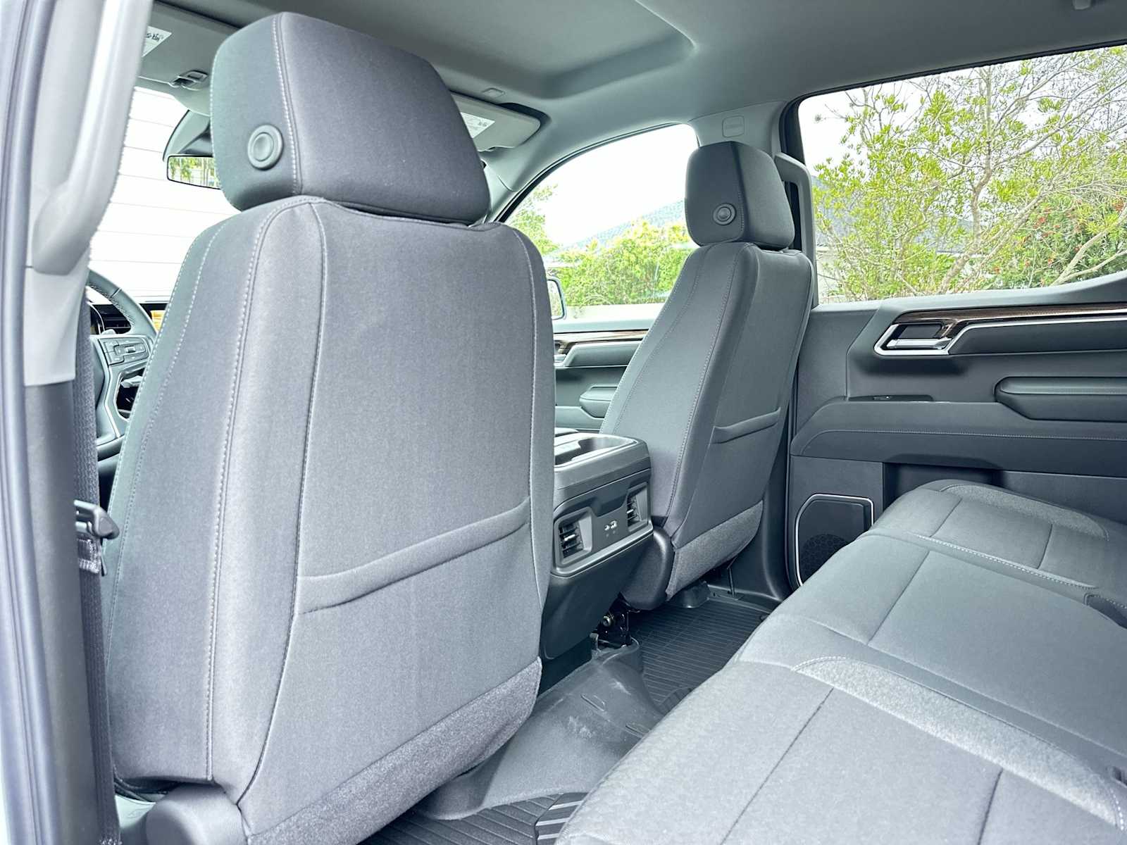 Thumbnail: 2026 Chevrolet Silverado 1500 - 16