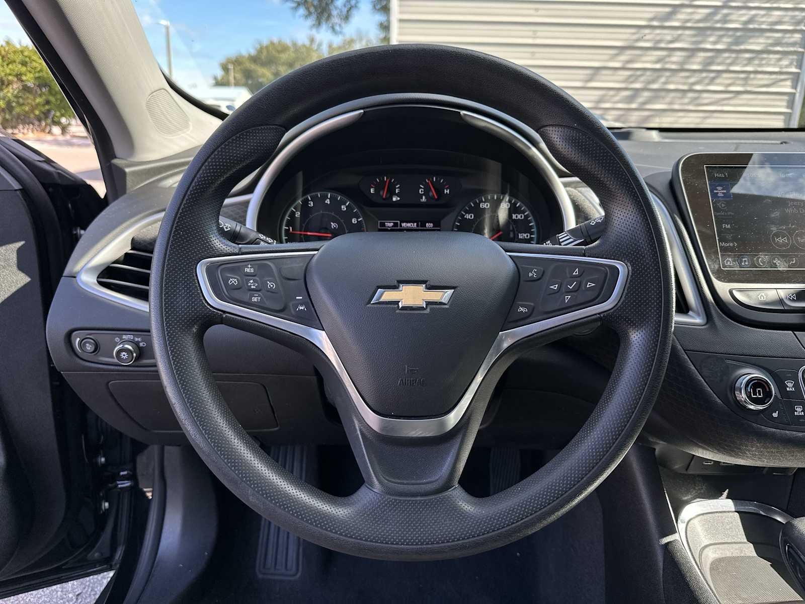 Thumbnail: 2023 Chevrolet Malibu - 21