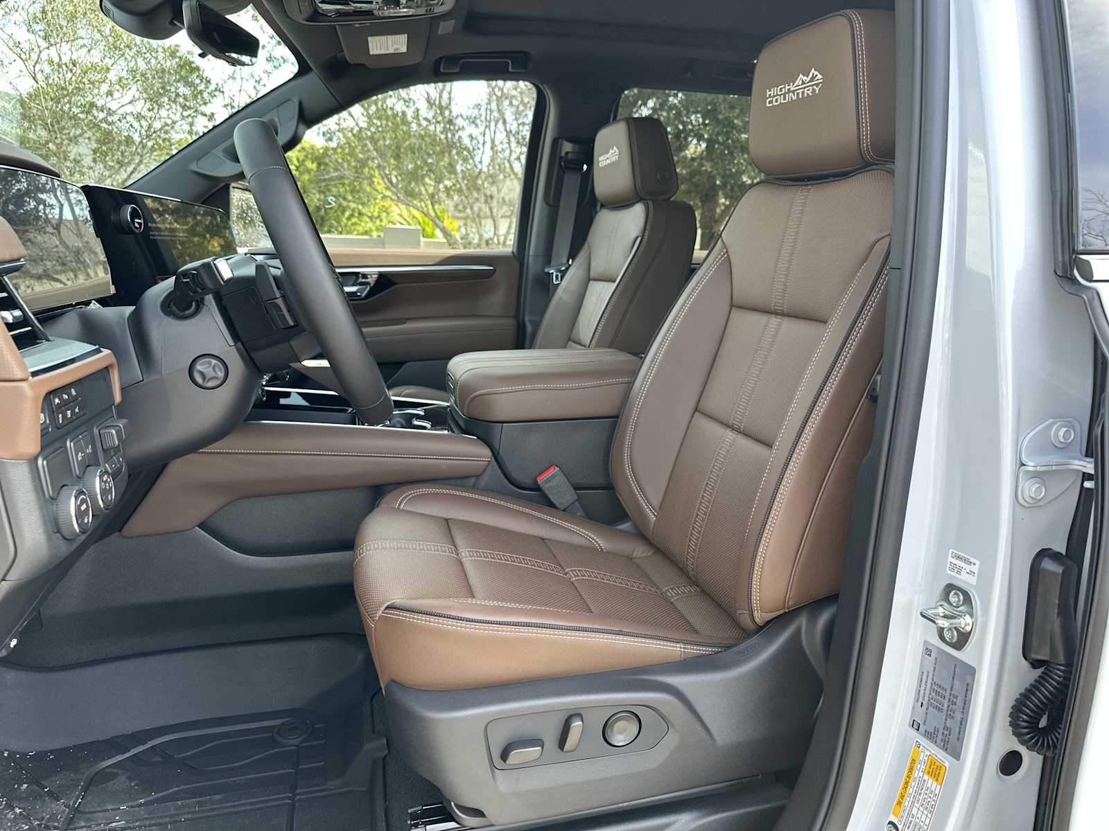 Thumbnail: 2026 Chevrolet Tahoe - 15