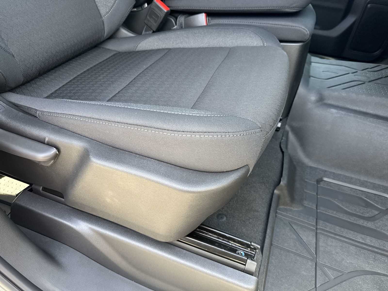 Thumbnail: 2025 Chevrolet Silverado 1500 - 25