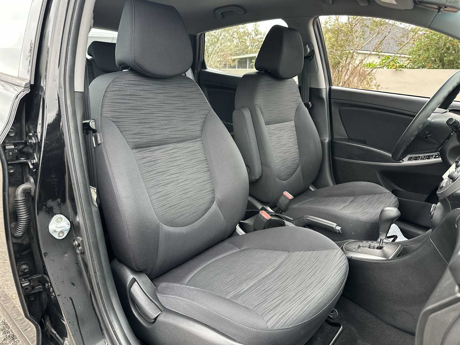 Thumbnail: 2017 Hyundai Accent - 19