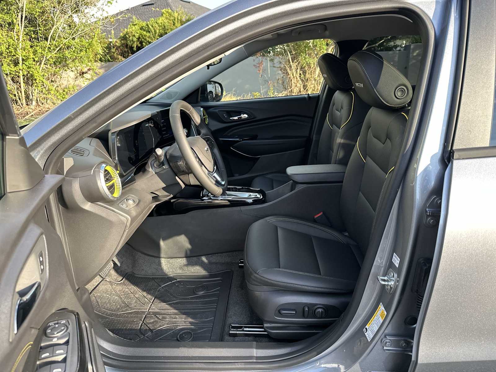 Thumbnail: 2026 Chevrolet Trax - 2