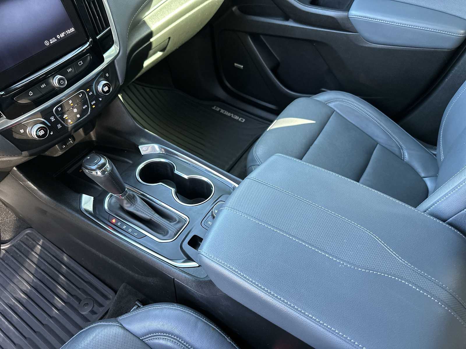 Thumbnail: 2020 Chevrolet Traverse - 21