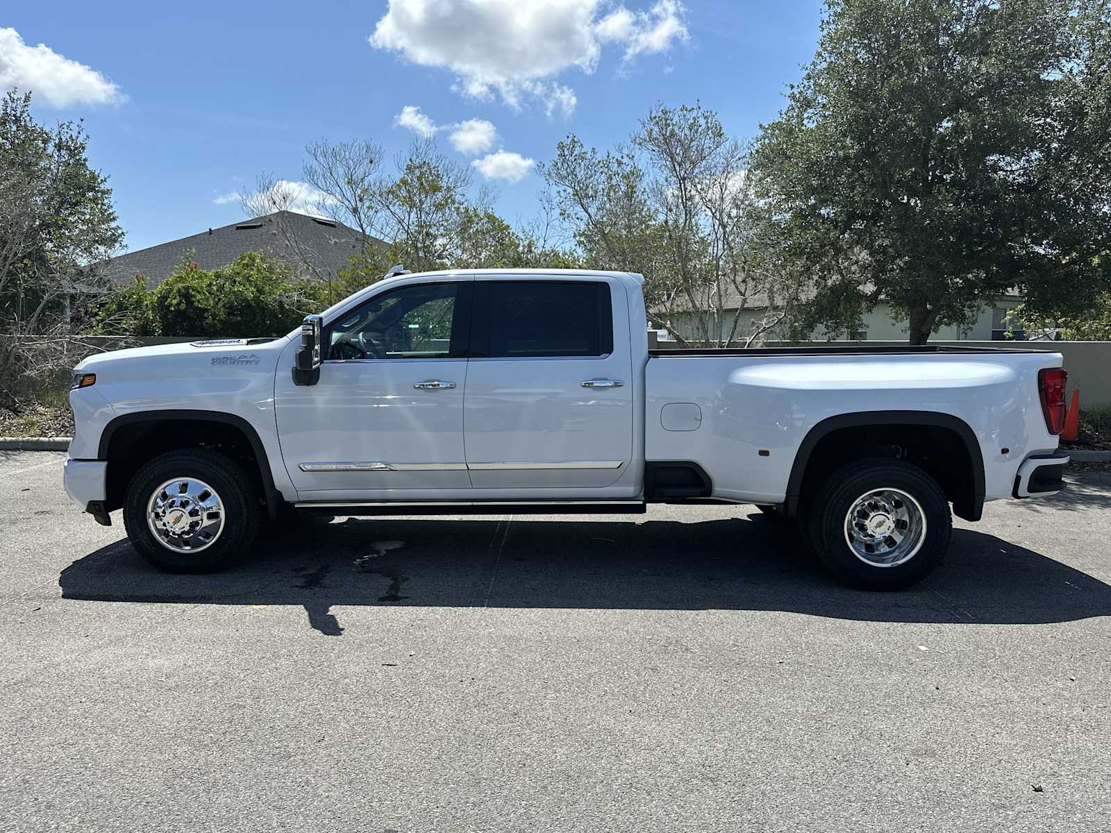 Thumbnail: 2026 Chevrolet Silverado 3500 - 3