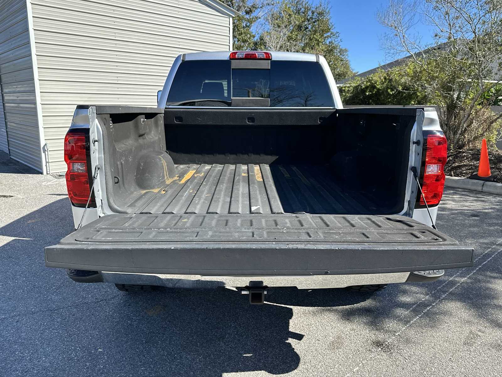 Thumbnail: 2018 Chevrolet Silverado 1500 - 25