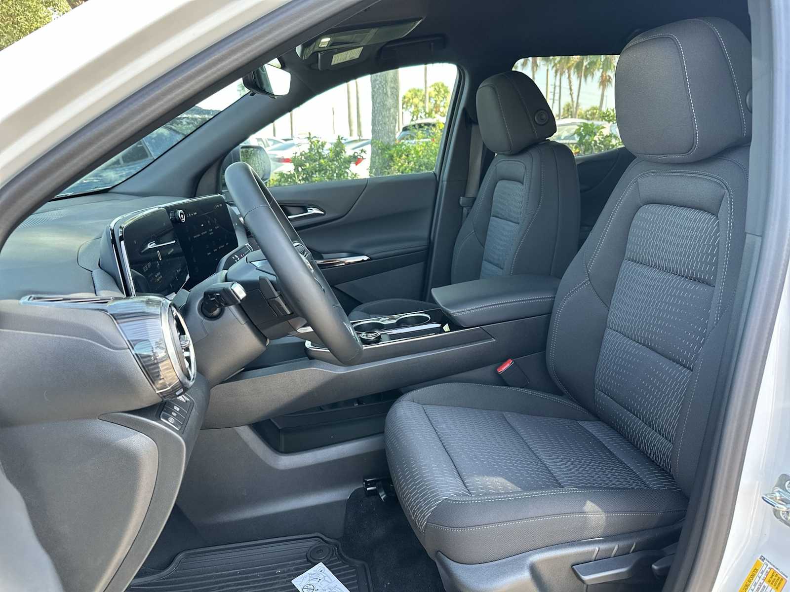 Thumbnail: 2026 Chevrolet Equinox - 15