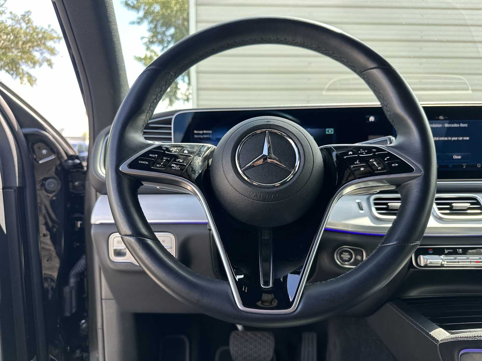 Thumbnail: 2025 Mercedes-Benz GLE - 20