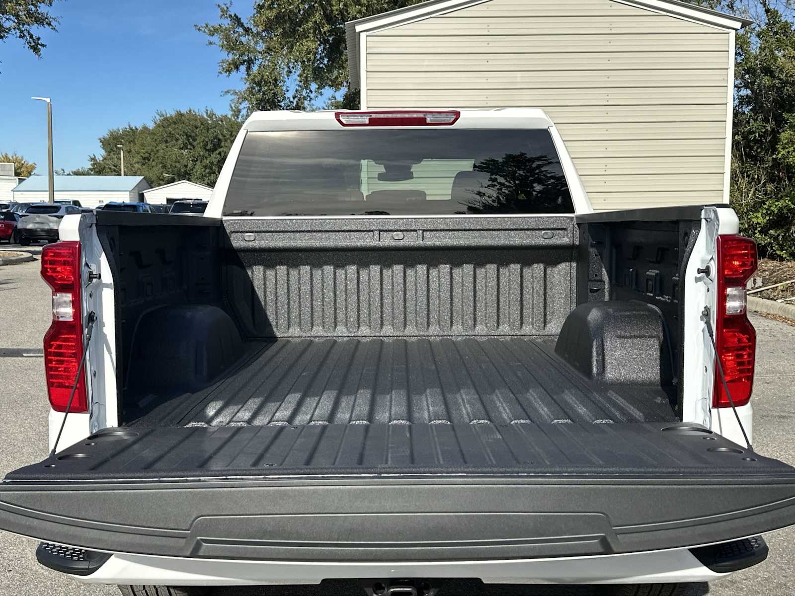 Thumbnail: 2026 Chevrolet Silverado 1500 - 25