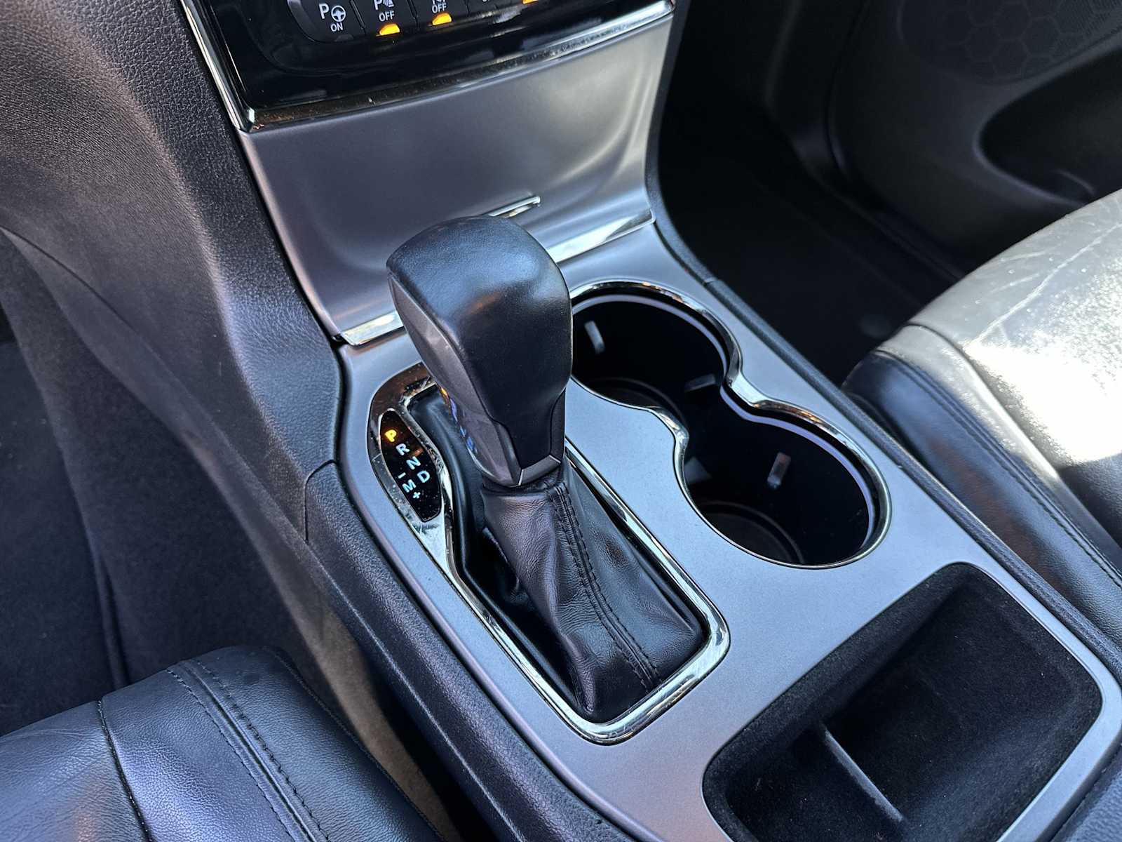 Thumbnail: 2020 Jeep Grand Cherokee - 23