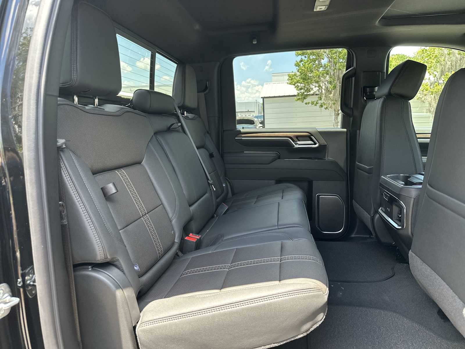 Thumbnail: 2026 Chevrolet Silverado 3500 - 19