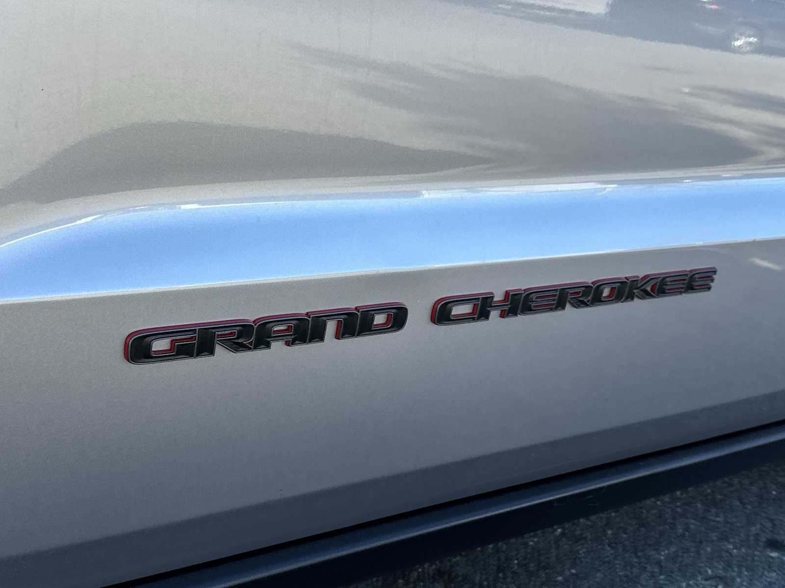 Thumbnail: 2020 Jeep Grand Cherokee - 11