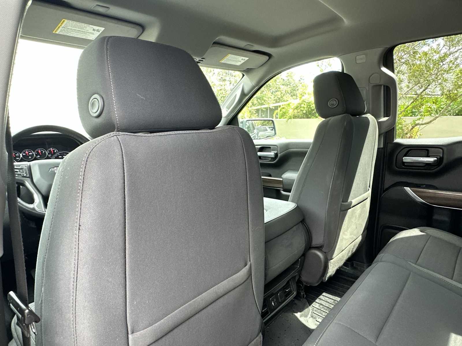 Thumbnail: 2022 Chevrolet Silverado 1500 - 16