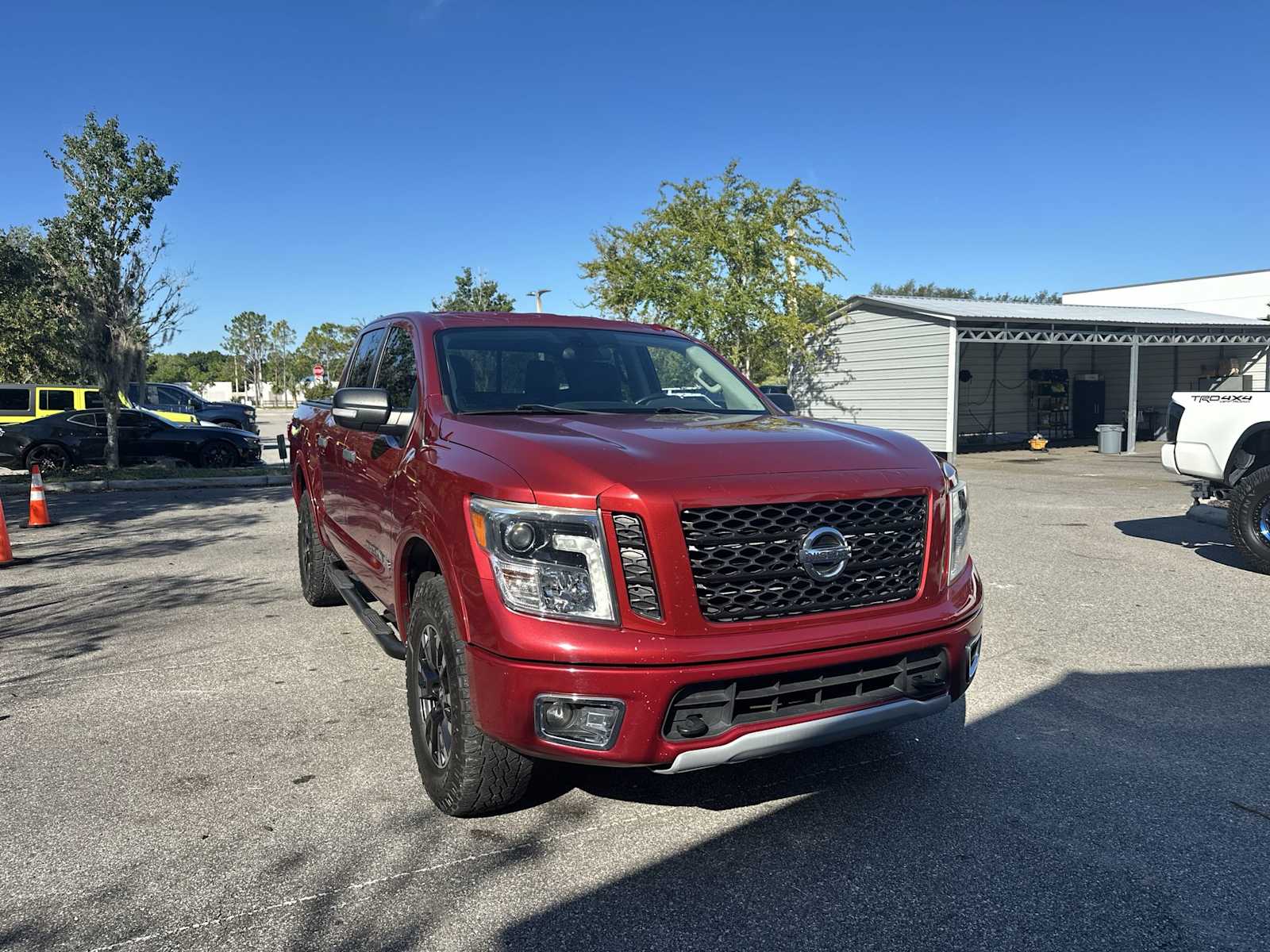Thumbnail: 2019 Nissan Titan - 8